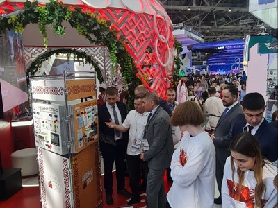 Глава Чувашии Олег Николаев высоко оценил учебные стенды производства ООО «Каскад-АСУ»